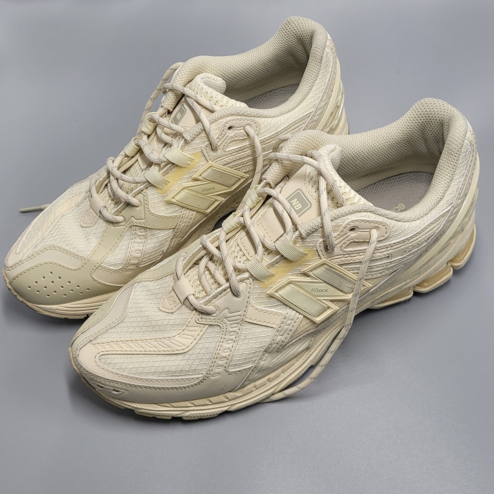 New Balance Beige Bone Athletic Sneakers Men 9.5 Running Sports